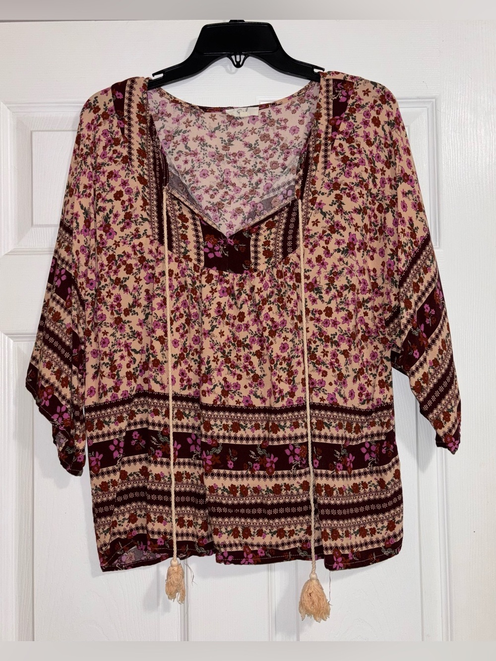 Easel Blouse Size Medium